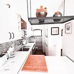 Charming Spanish Style Bungalow, Bbq,wf,terrace Mir09