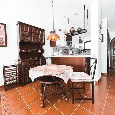 Charming Spanish Style Bungalow, Bbq,wf,terrace Mir09 Адехе