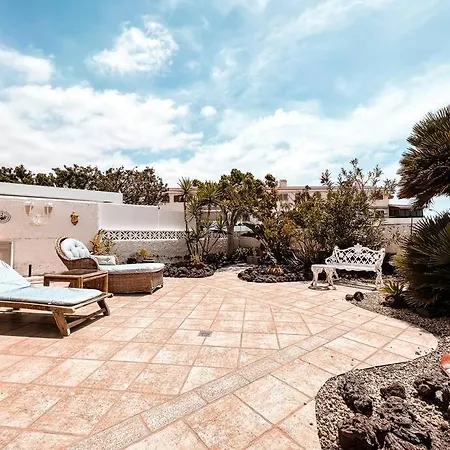 شقة Charming Spanish Style Bungalow, Bbq,wf,terrace Mir09