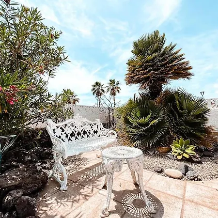 Appartamento Charming Spanish Style Bungalow, Bbq,wf,terrace Mir09