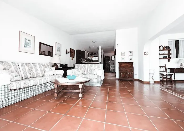 Charming Spanish Style Bungalow, Bbq,wf,terrace Mir09 Daire *